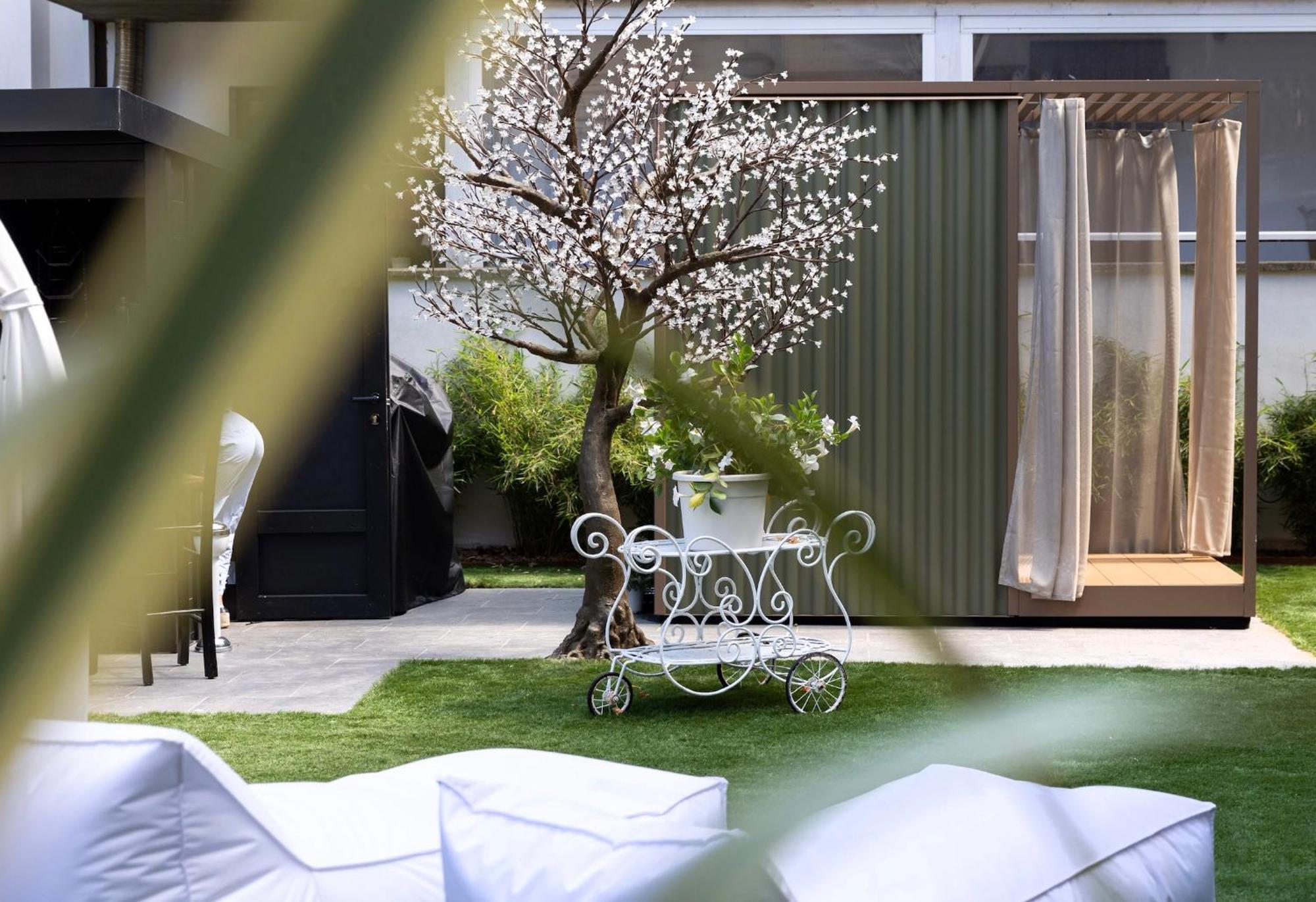 Villa Monti Suites&Aparts Cesena Bagian luar foto