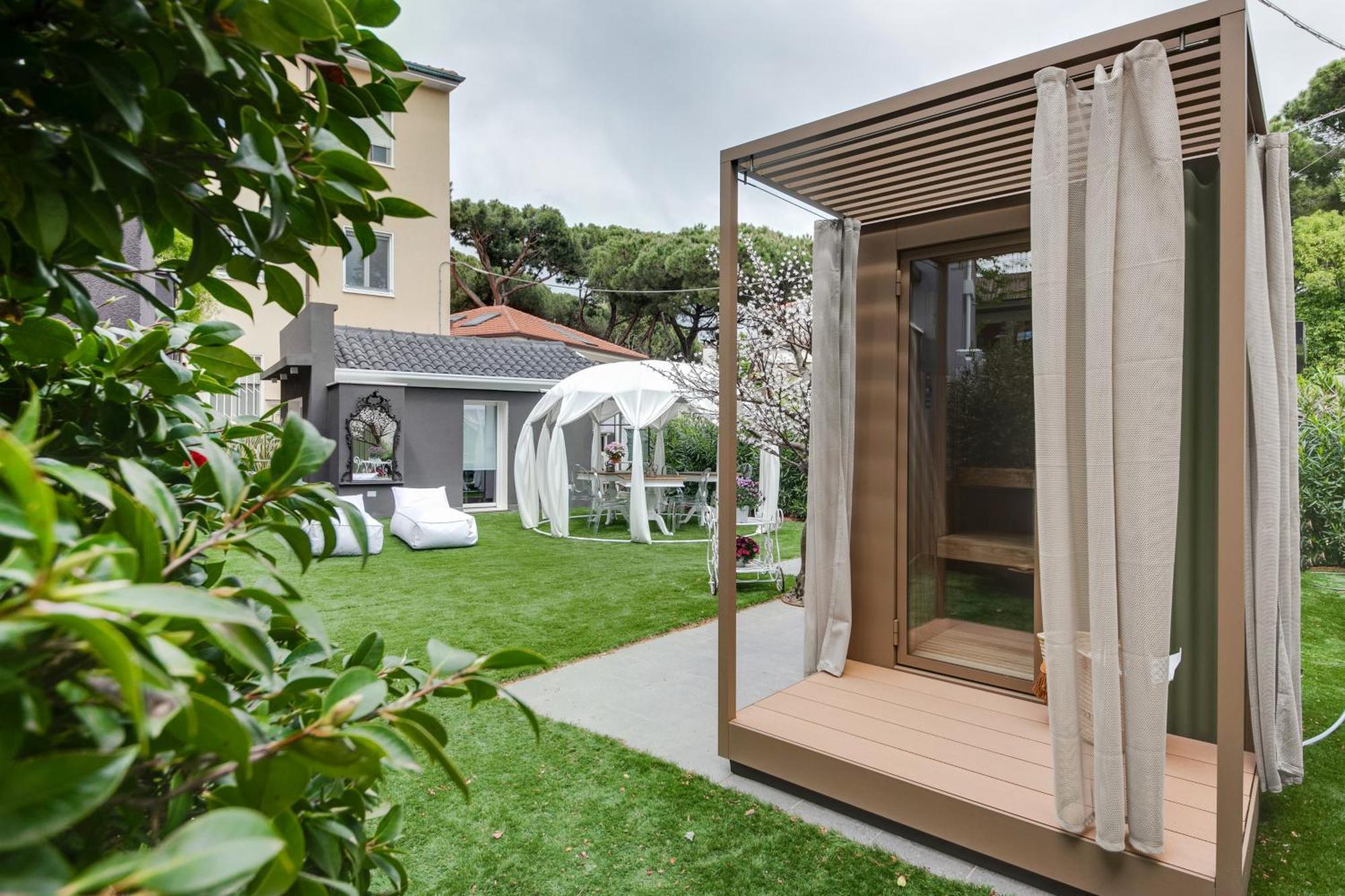 Villa Monti Suites&Aparts Cesena Bagian luar foto